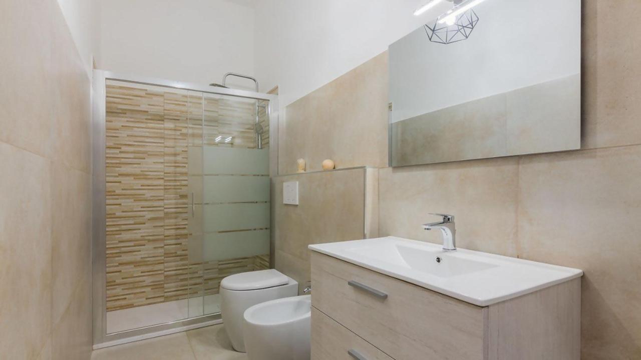 טורינו Porta Nuova Centro Elegante Suite Con Wifi מראה חיצוני תמונה